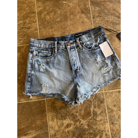 BLANKNYC Women's Hollyweird Distressed Denim Shorts Size 28 - Picture 2 of 11